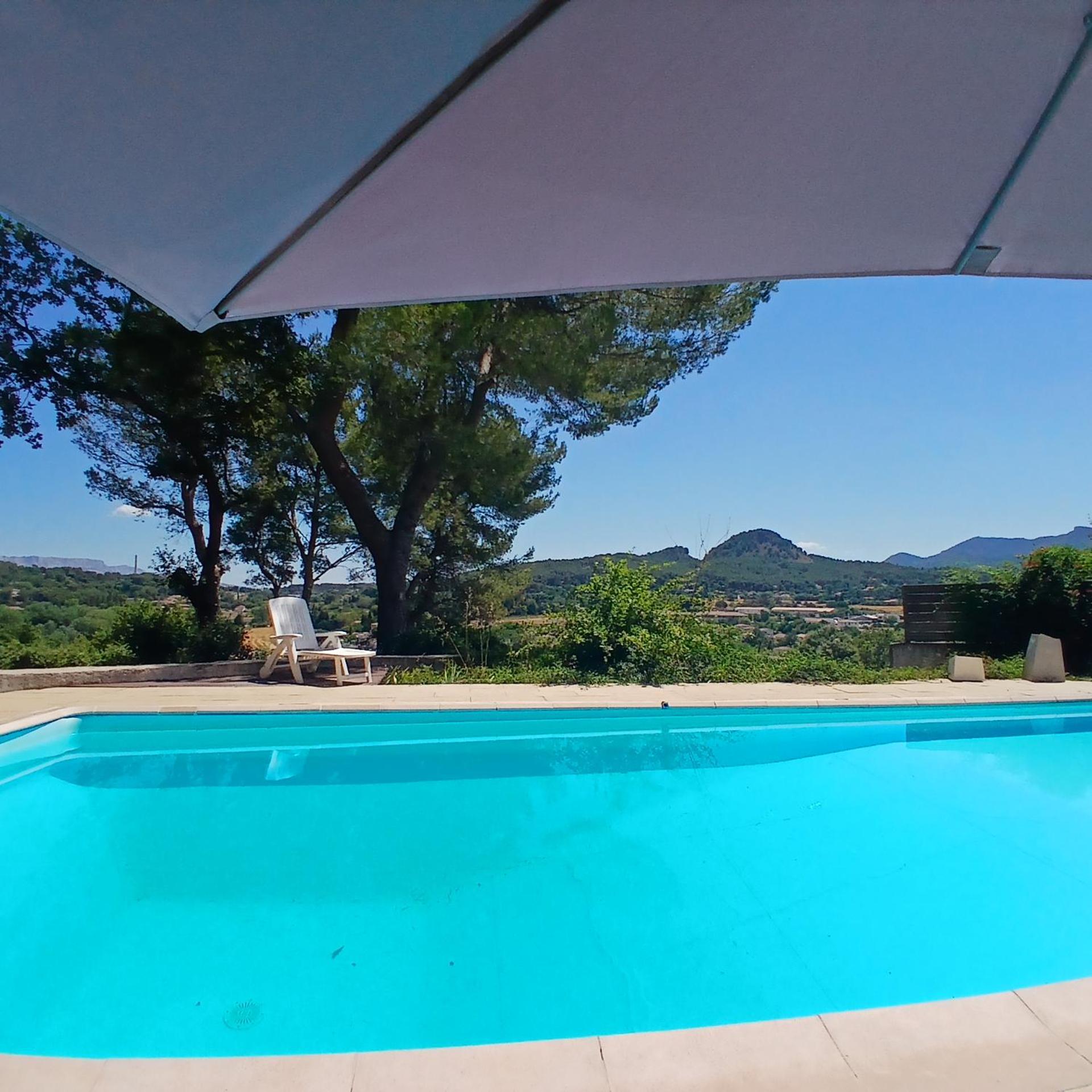 Appartement Confortable Au Calme Avec Acces Piscine Et Parking *